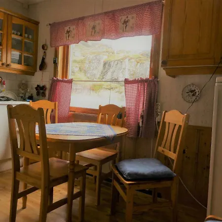 Leifs House * Sund (Nordland)